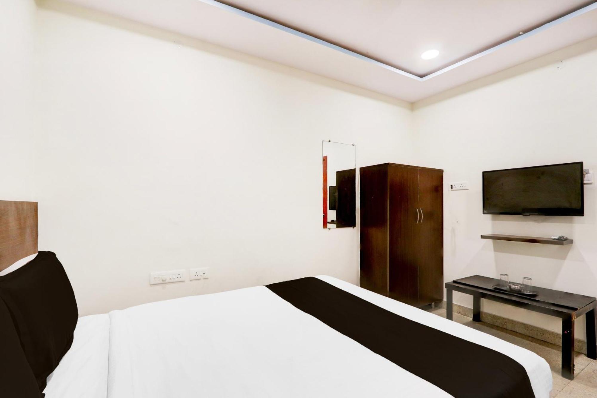 Super Hotel O At Home Hotel Darbar حيدر أباد المظهر الخارجي الصورة